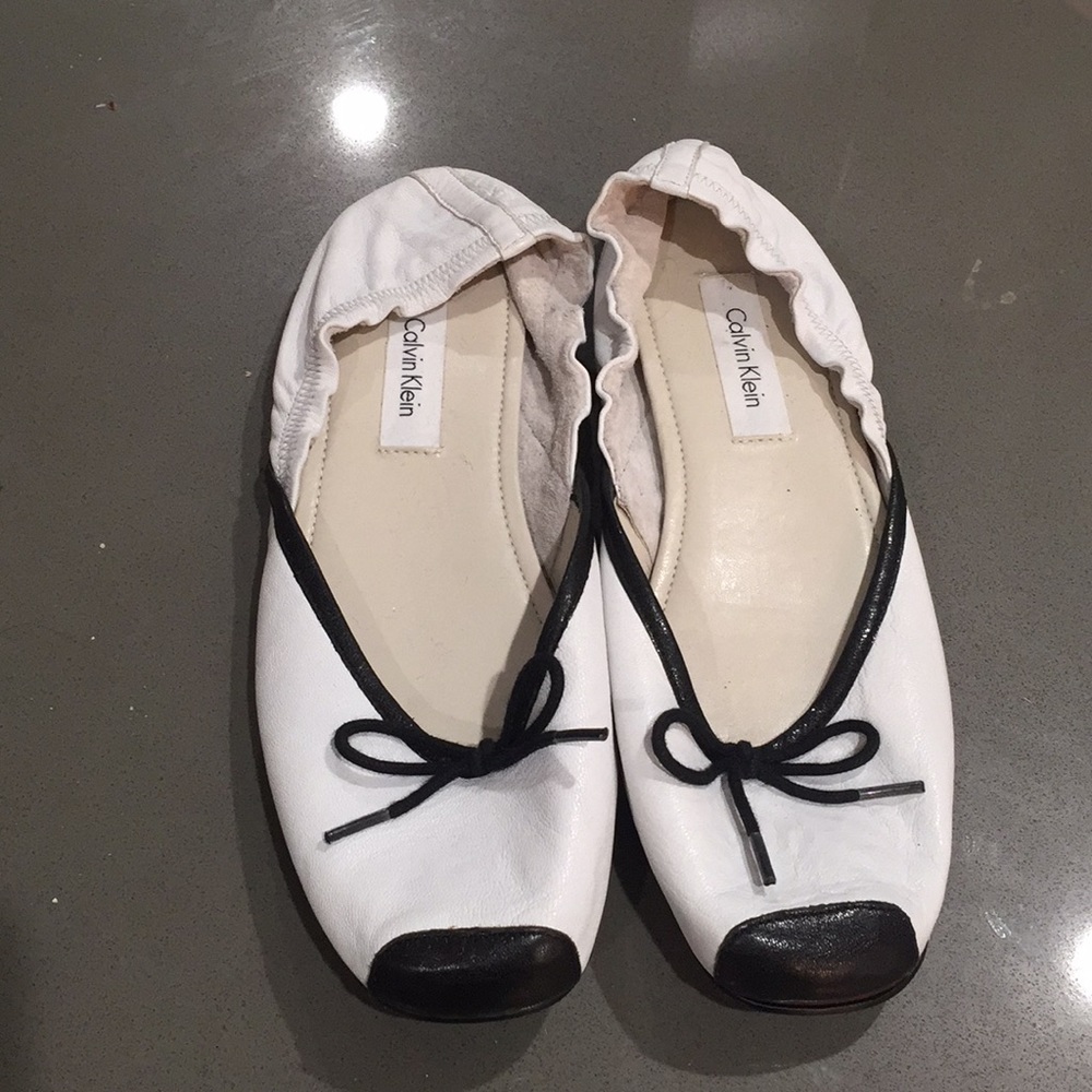 Calvin Klein white shoes size 7.5 m